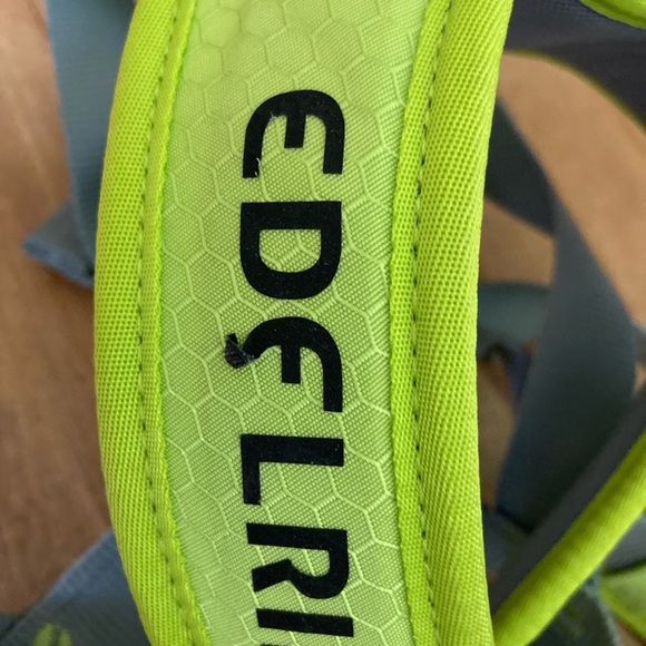 Edelrid Fraggle kids full body climbing harness XXS. - Picture 2 of 5
